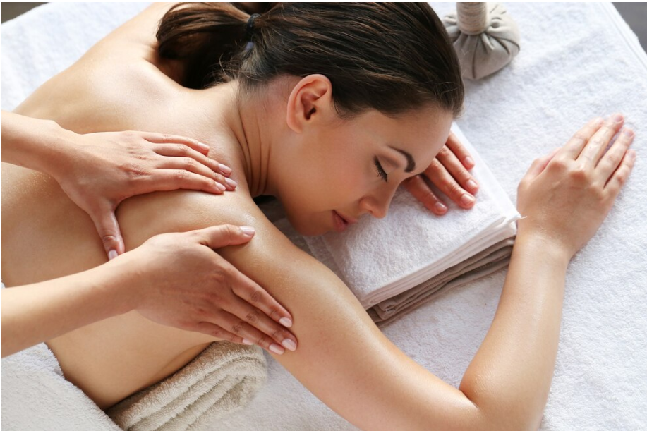 BENEFITS OF WINTER MASSAGE