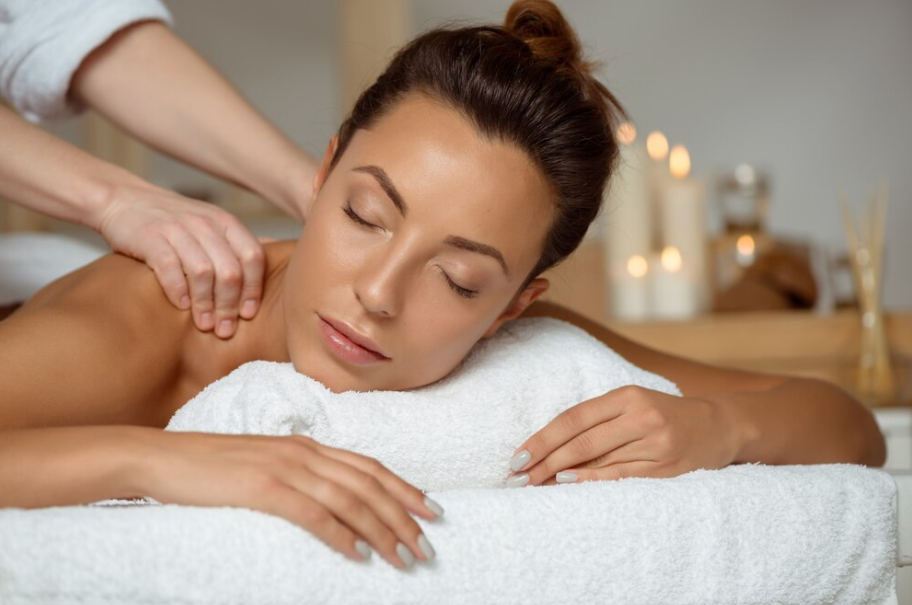 Top 5 Benefits of Body Massage, Best Massage Services in Andheri,Mumbai